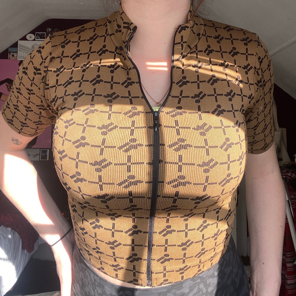 brand new urban outfitters top